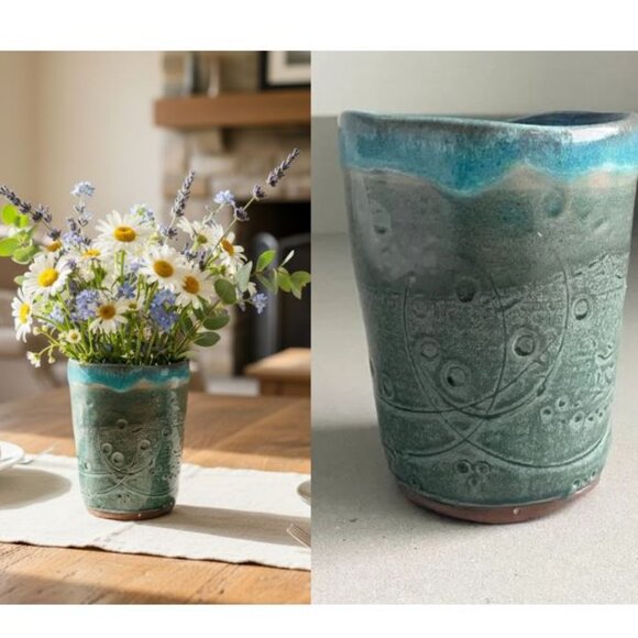 Vintage Handmade Glazed Sea-foam Turquoise Teal Sand Pottery Vase, 4.5”H x 3.5”W - Picture 1 of 7